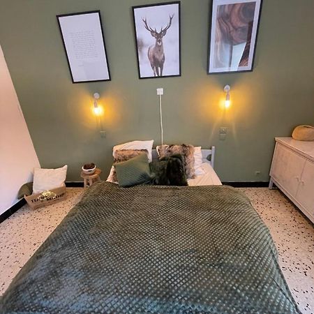 Chez Tatie Menie Bed and Breakfast Fraissé-des-Corbières Εξωτερικό φωτογραφία