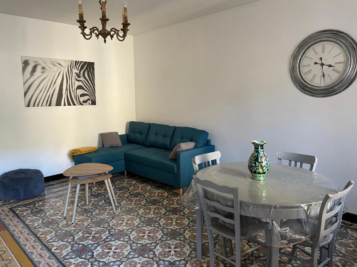 Chez Tatie Menie Bed and Breakfast Fraissé-des-Corbières Εξωτερικό φωτογραφία