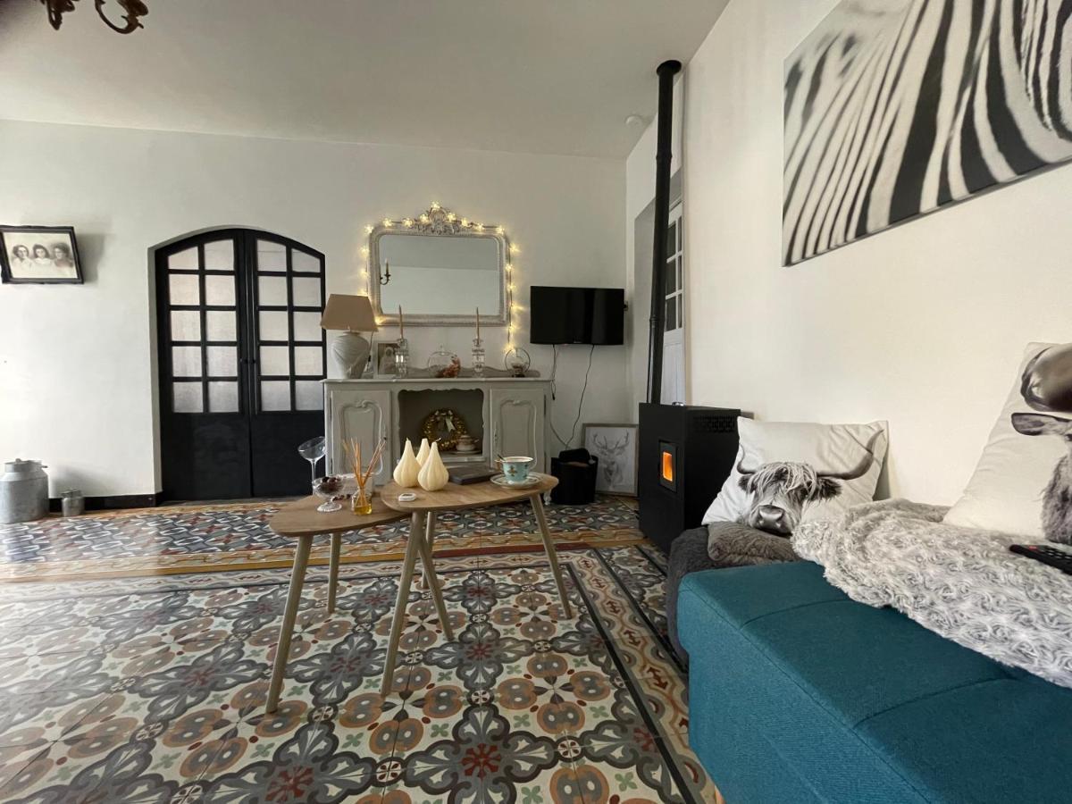 Chez Tatie Menie Bed and Breakfast Fraissé-des-Corbières Εξωτερικό φωτογραφία