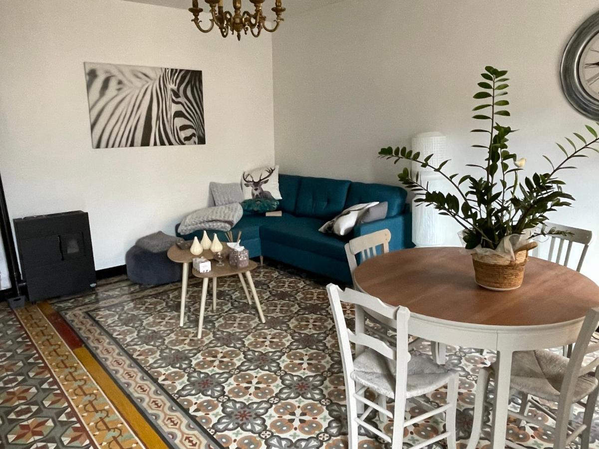 Chez Tatie Menie Bed and Breakfast Fraissé-des-Corbières Εξωτερικό φωτογραφία